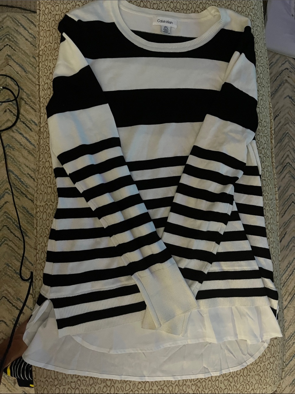 🖤🤍 Calvin Klein Striped Knit Layered Hem Sweater Top Black White, Medium EUC 🖤🤍